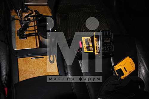 аккумуляторы DeWALT зарядка