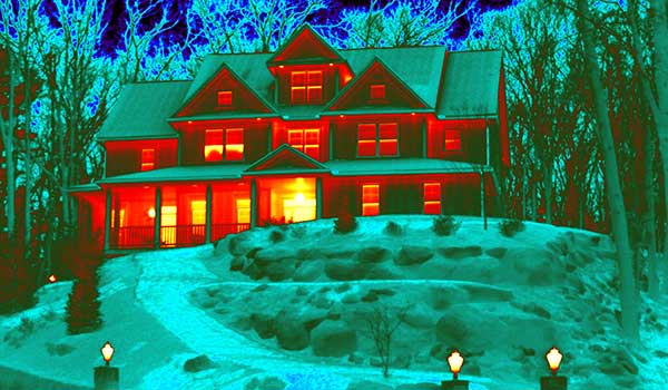 Тепловизор FLIR Т1020 помжет узнать, почему холодно в доме