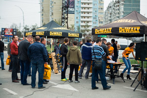 Участники мероприятия также могли посоревноваться в конкурсе DeWALT на закручивание 5 саморезов на время, ознакомиться с продукцией компании StanleyBlack&Decker