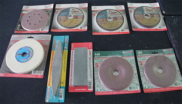 На заводе недавно запущена линия скин‑упаковки для абразивов. Круги в такой упаковке предназначены для продажи в сетях DIY 